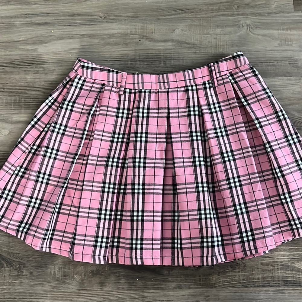 Hot Topic Pink Plaid Pleated Skirt